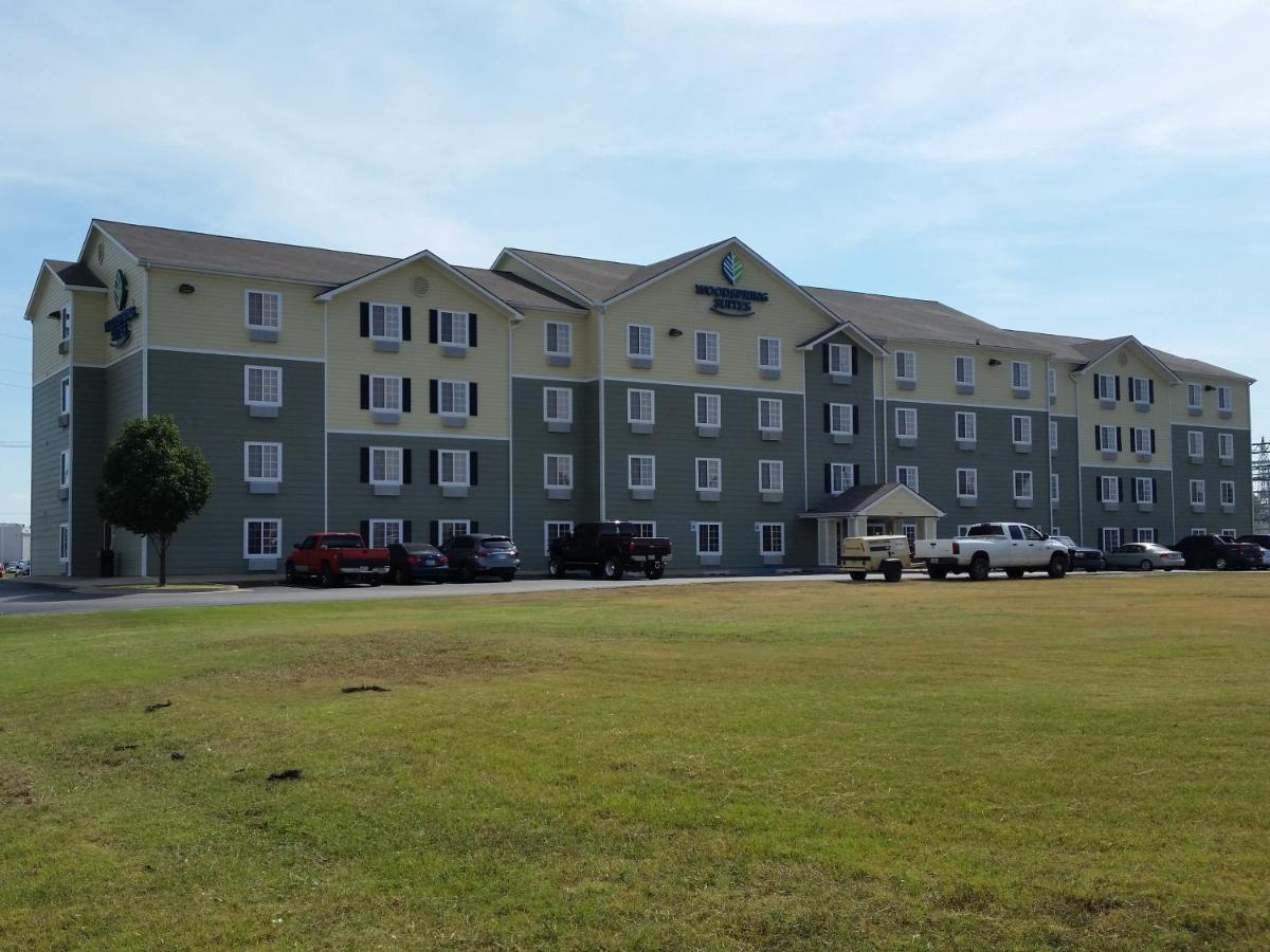 Woodspring Suites Tulsa Exterior photo