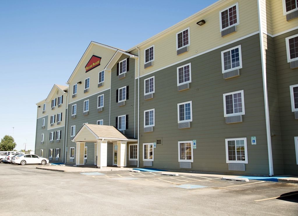 Woodspring Suites Tulsa Exterior photo