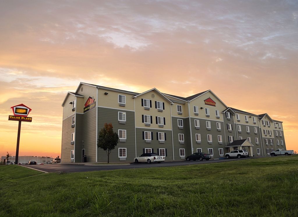 Woodspring Suites Tulsa Exterior photo