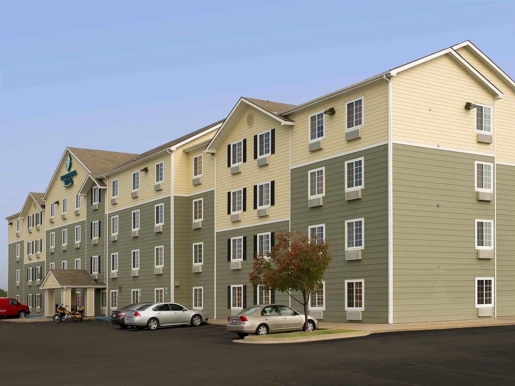 Woodspring Suites Tulsa Exterior photo